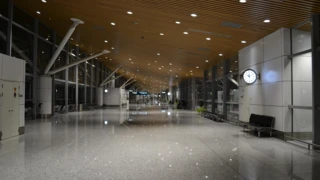 airport-1807610_1280